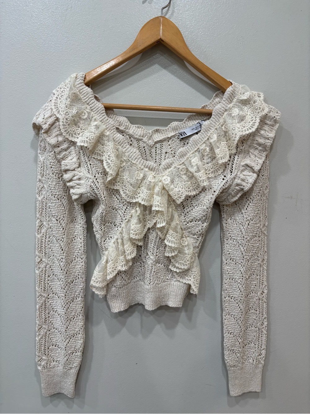 Zara Lace Ruffle Knit Cropped Sweater Women’s Size Small